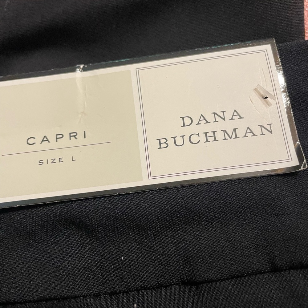 Dana Buchman Elegant Black Capris